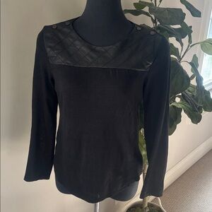 SANDRO KNIT TOP QUILTED LEATHER TRIM